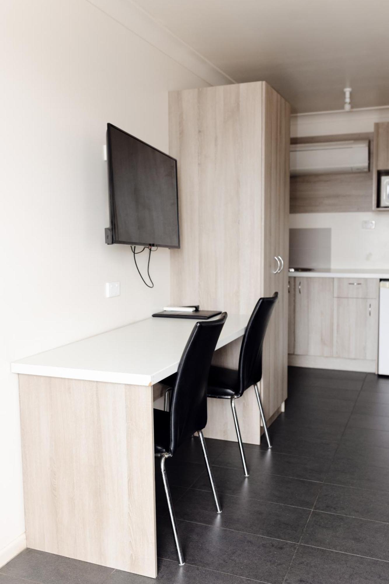 Starline Motor Inn Miles Екстер'єр фото