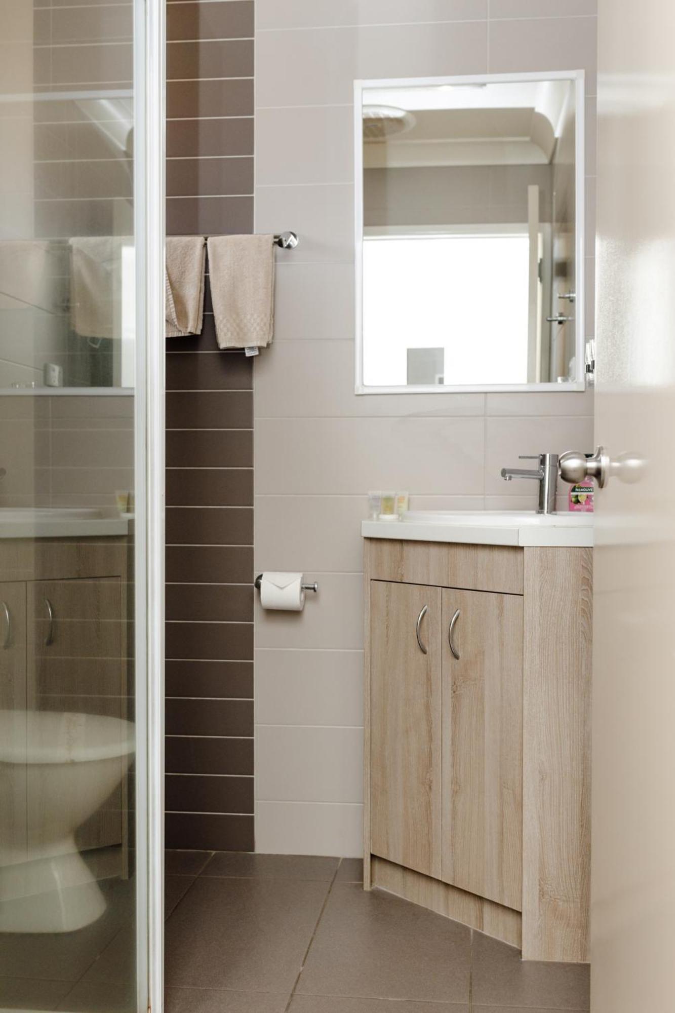 Starline Motor Inn Miles Екстер'єр фото